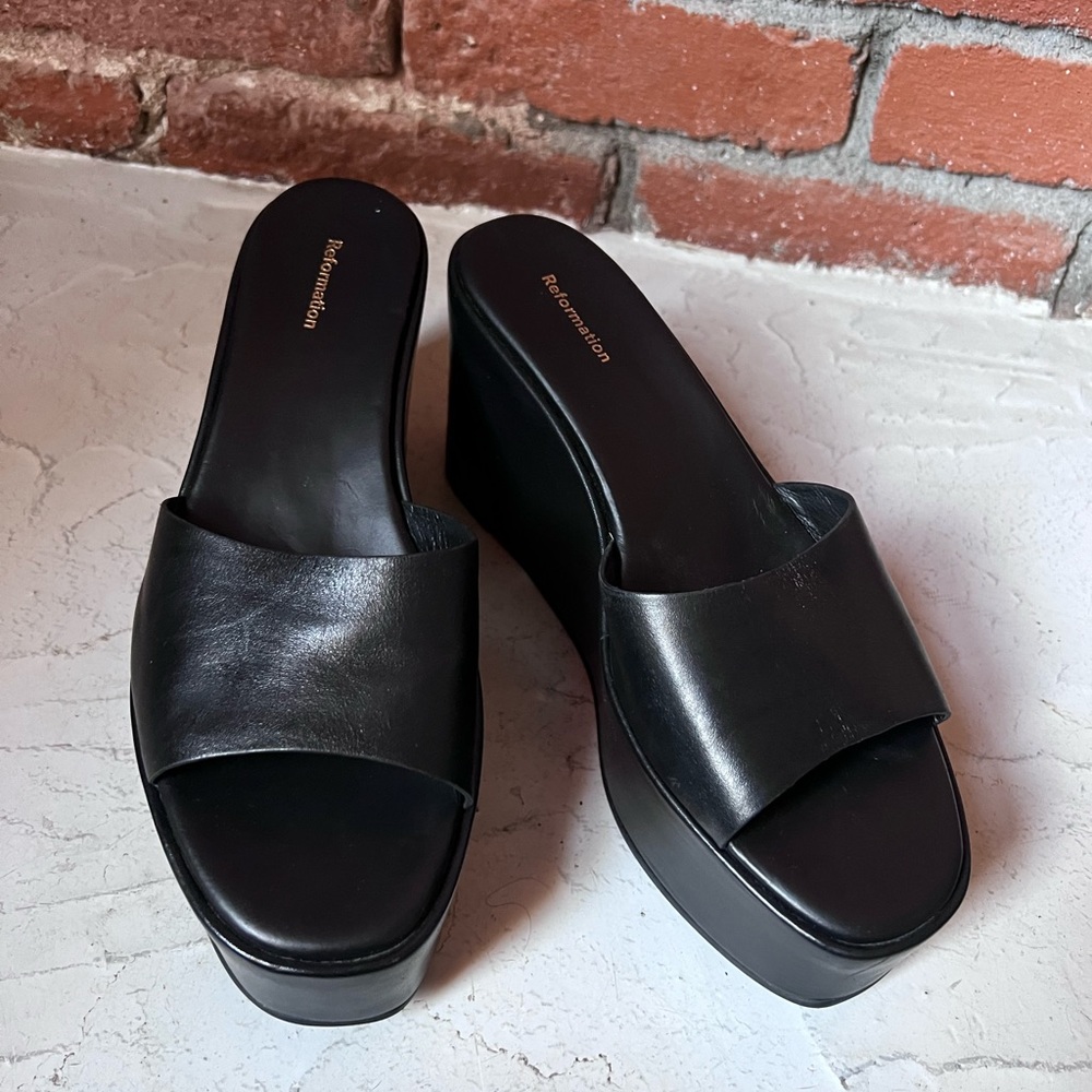 Jordan platform leather mule sandals